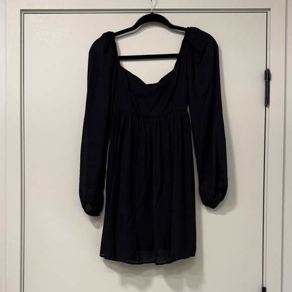 Abercrombie & Fitch Dresses & Skirts - Abercrombie & Fitch Black Long Sleeve Dress